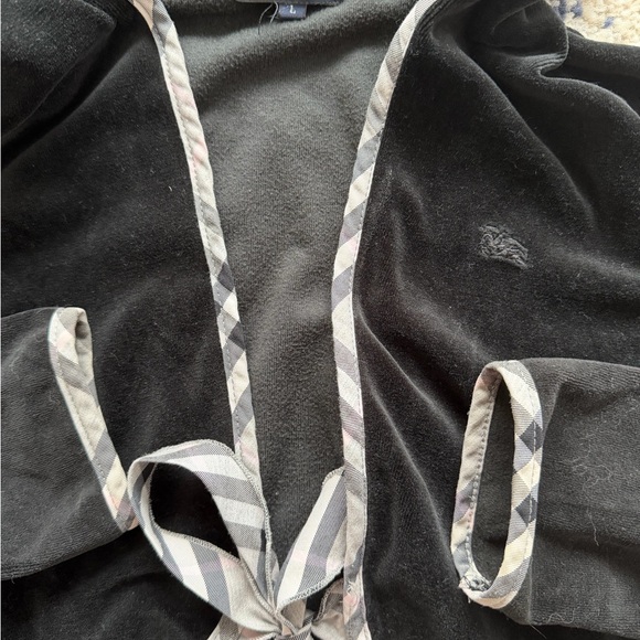 Burberry Black Velour Hooded Cropped Jacket with Striped Trim - Picture 2 of 4